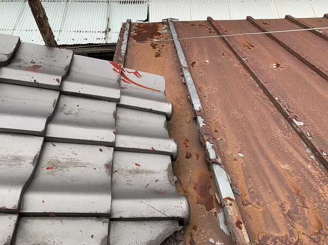 瓦屋根　瓦棒現状